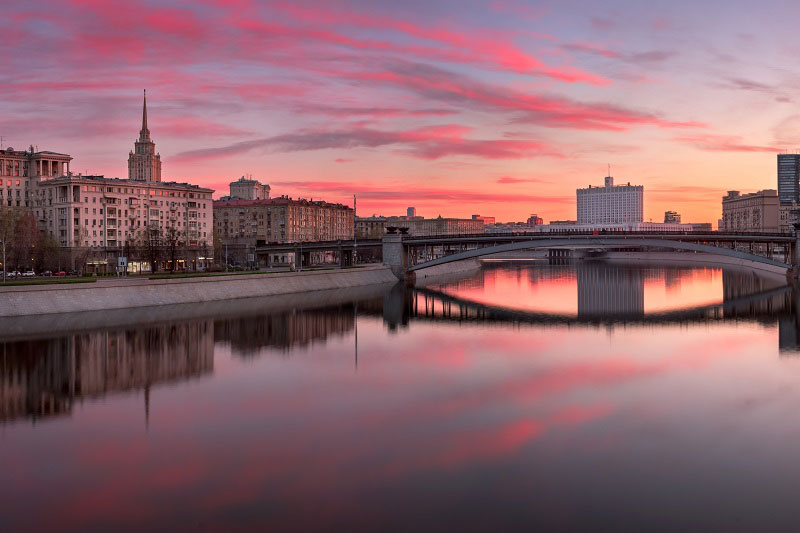 WEEKEND IN MOSCOW